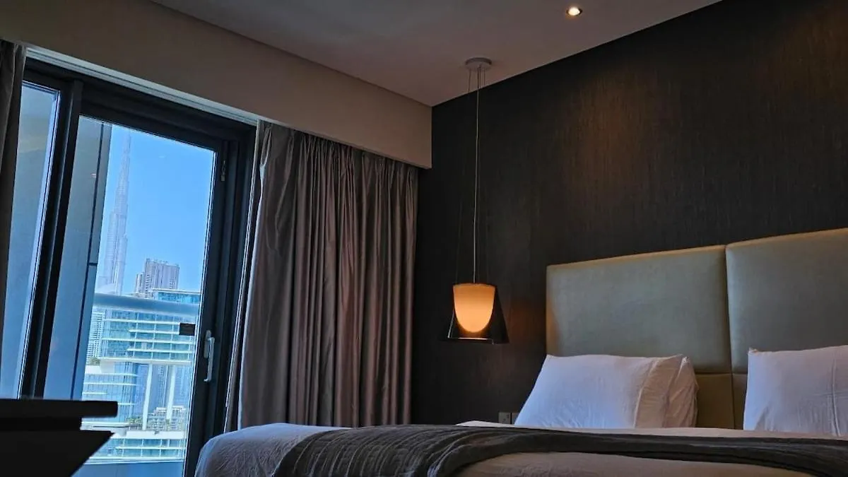 Luxury Stay Burj Khalifa View Dubai Apartment